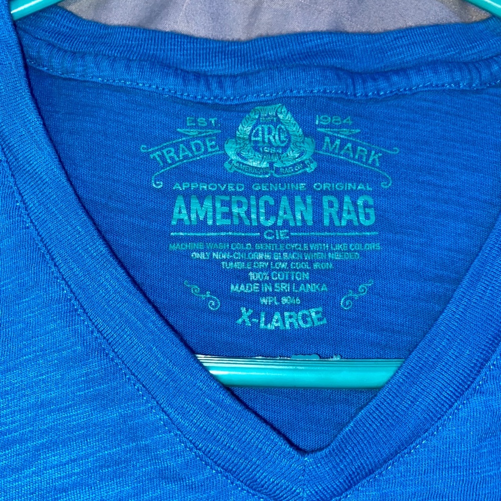 MENS BLUE V-neck T-shirt !! XL